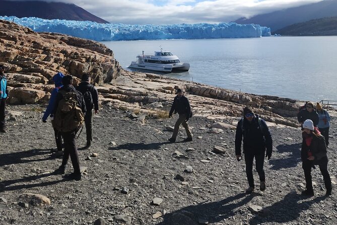 Trekking on Perito Moreno with walkways and transfer - The guided walkways above Lago Argentino