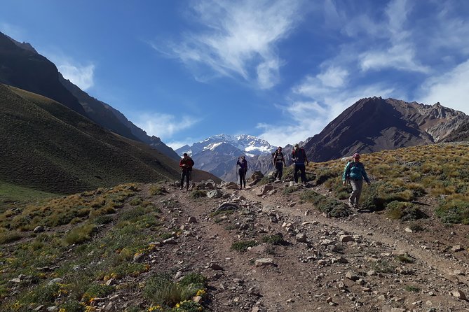 Trekking to Confluencia, Aconcagua first base camp - What the five-hour trek feels like