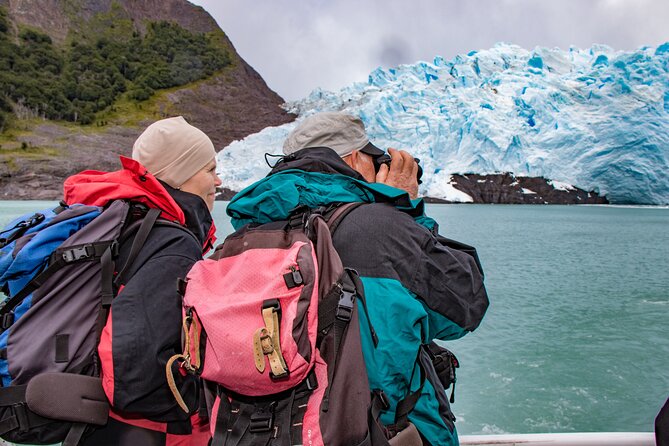 Unique Gourmet Experience - Perito Moreno Glacier Boat Ride - Spegazzini Glacier and the walk at Puesto de las Vacas