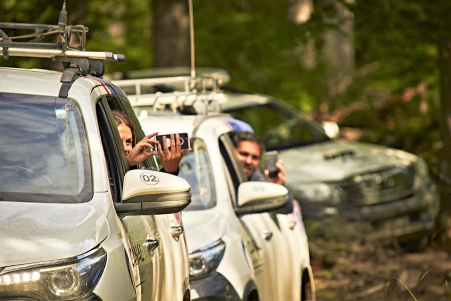Ushuaia: Off-Road 4X4 Lakes Tour - Who should book this 4x4 lakes tour?