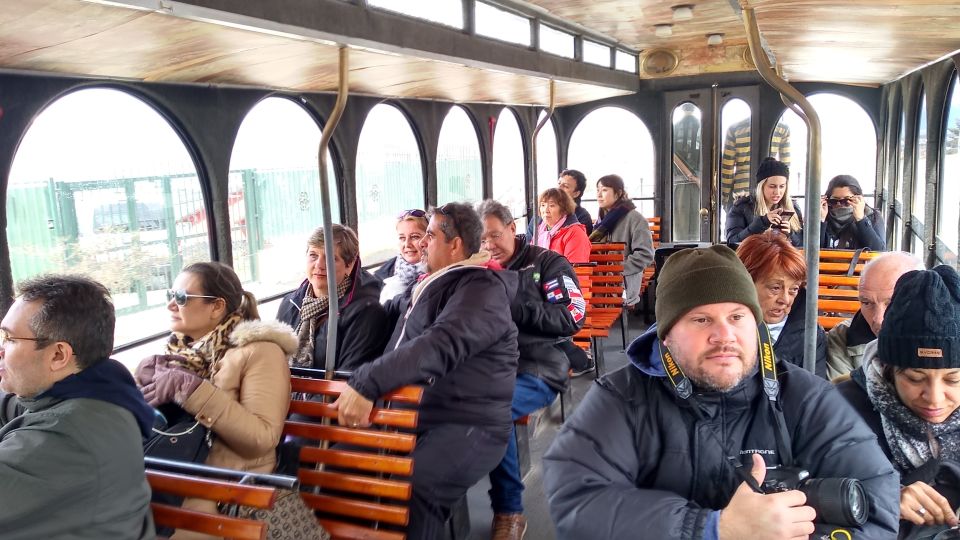 Ushuaia: Panoramic City Train Tour - Who should book this city train ride?