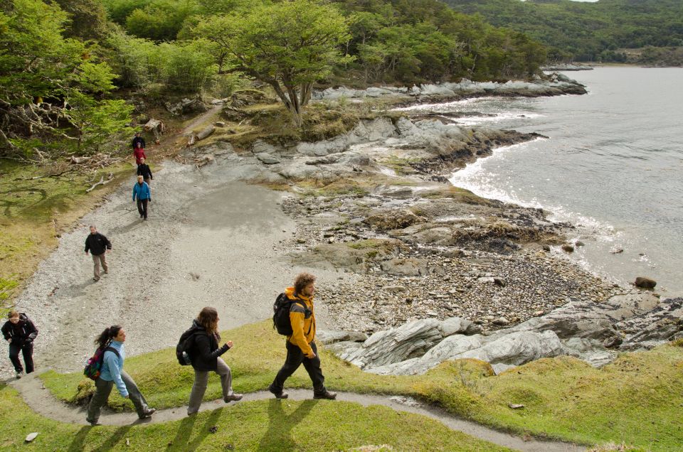 Ushuaia: Tierra del Fuego Trekking and Canoeing - Paddling the Lapataia and Ovando rivers