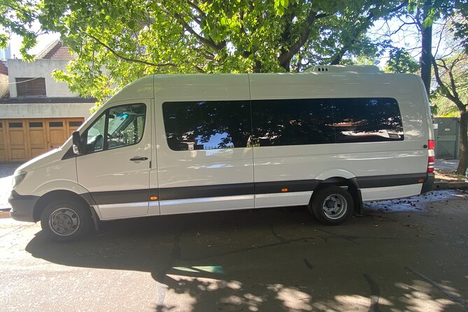 Vans and Minibuses Service - The Comfort Limits You Should Know