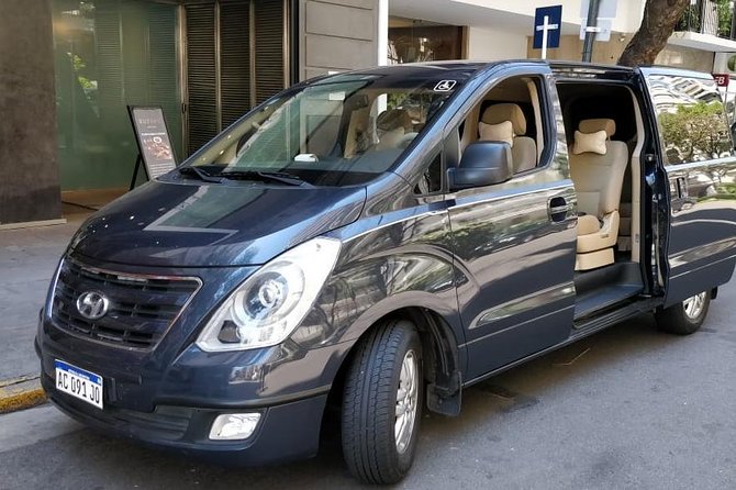 Vans and Minibuses Service - Choosing Between One Hour and a Full Day