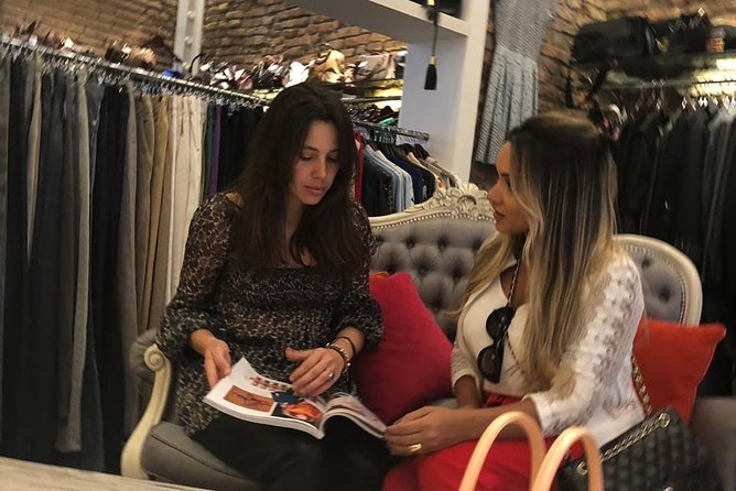 Vintage and Thrift Shopping Tour in BA - Starting Among Books at El Ateneo Grand Splendid