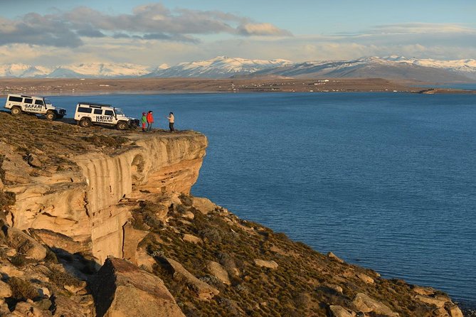 Walichu Caves with 4x4 tour - Nativos Experience - The 4x4 ride and the setting around El Calafate