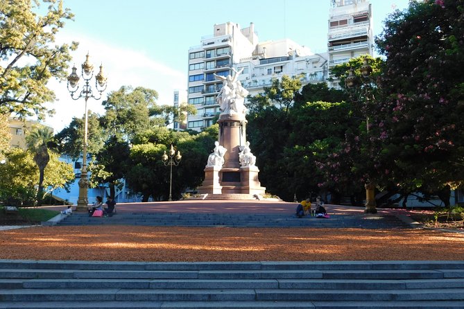 Walking Tour of the Recoleta Neighborhood in Buenos Aires - Recoleta Cemetery: the tour’s main event