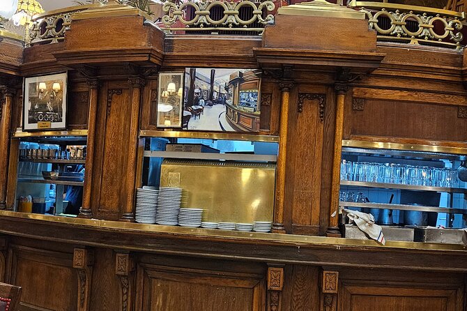Walking tour: Plaza de Mayo and coffee time at Cafe Tortoni´s - Starting near Puente de la Mujer