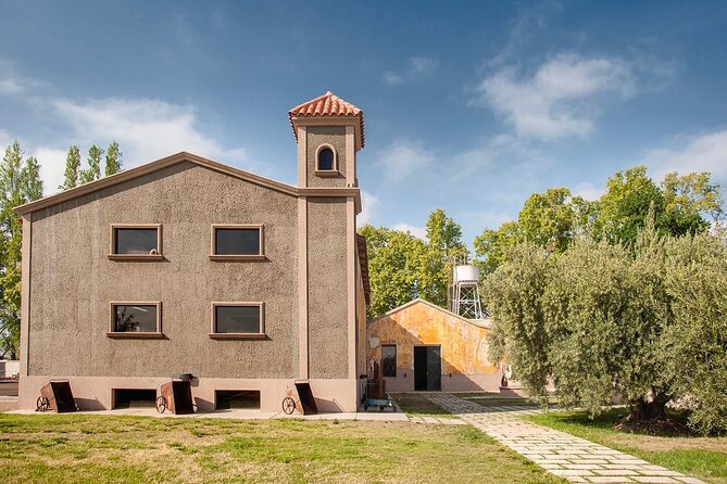Winery Trapiche + Laur + Lunch in Tempus Alba. Private transfer - Is the $230 Price Good Value?